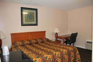 Driftwood Inn - Chestertown - 2