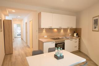 GLEUEL INN - digital hotel & serviced apartments & boardinghouse mit voll ausgestatteten Küchen - Hürth - 9