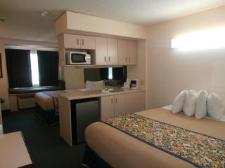 America's Best Value Inn & Suites-McDonough - McDonough - 2