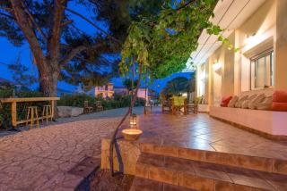 Helen & Theo - Laganas - 1