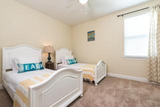 Disney Dreams Luxury Home with Private Water Park - Orlando - 3