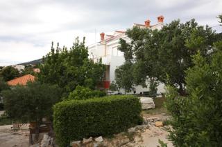 Apartments by the sea Barbat, Rab - 4975 - 4