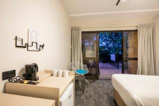 Nightcap at Kawana Waters Hotel - Kawana Waters - 4