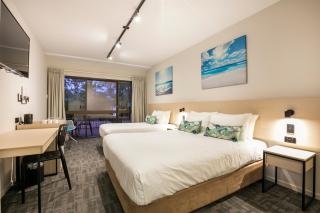Nightcap at Kawana Waters Hotel - Kawana Waters - 5
