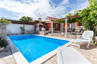 Countryside Family Villa with Private Pool - Donje Selo na Šolti - 4