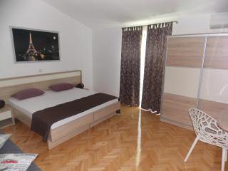 Apartmani Adriatic Ana - Novalja - 2