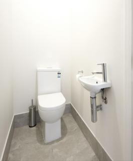 Executive Home Accommodation 34 - Bundamba - 9