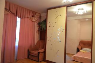 Kvartira Posutochno vozle Metro Levoberezhnaya - 2