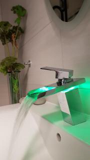 Apartment Wave -Luxury massage chair-Infrared Sauna, Parking with video surveillance, Entry with PIN 0 - 24h, FREE CANCELLATION 24 hours before Check In, Premium pillows and mattress - 1