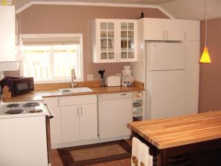 Historic 1920s Cabin - Long Beach - 7