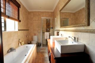 Sunset Manor Guest House - Potchefstroom - 4