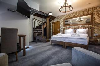 Hotel & Spa **** Kasztel Uniejów - Uniejow - 3