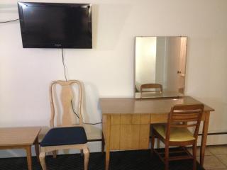 Pleasant Manor Motel - 1