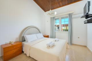 Villa Maria Beachfront Residence - Kiotari - 5
