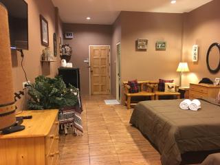 The Green Land Farm - 2