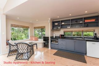 Bay of Islands Holiday Apartments - 2