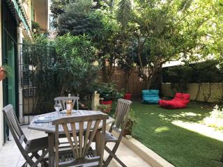 Homelivia, Luxueux Appartement avec Jardin privé - 9