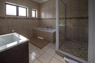 A&A Guesthouse - Port Elizabeth - 1