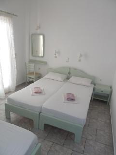 Four Seasons Rooms & Apartments - Ios Chora - 7