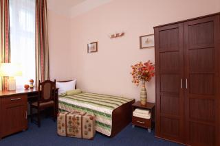 Hotel-Pension Cortina - Berlim - 2