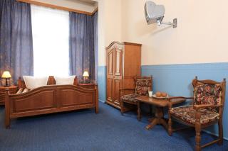 Hotel-Pension Cortina - Berlim - 7