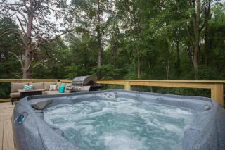 Heaven's Hideaway- perfect getaway near the river! - 9