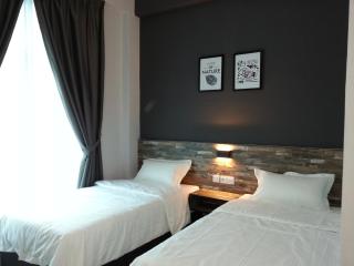 L Hotel - Simpang Renggam - 9