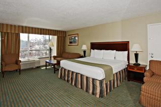 Clarion Inn Fredericksburg North - 9