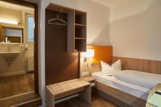 Hotel Zur Traube - Velbert - 4