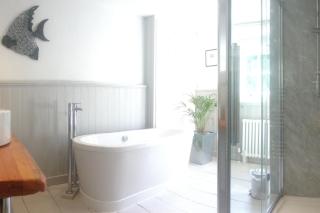 Tide House Seaside Holiday Cottage - 2