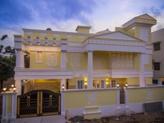 Iris Comfort Inn - Chennai - 1
