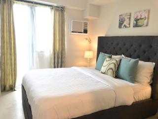 One Bedroom Apartment at Sundance Residences with Hi-Speed WiFi - Cebu - 9