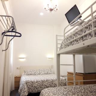 Hostal Casa Chueca - Madrid - 3
