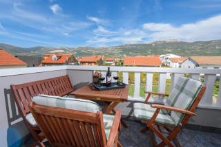 Apartments Lovric with sea view - Kaštela - 9