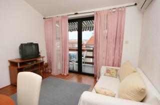 Holiday house with a parking space Novi Vinodolski - 5523 - Novi Vinodolski - 5