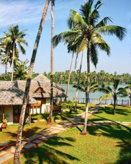 Les 3 Elephants - Cherai Beach - 2