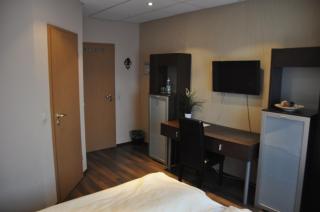 Hotel Neuzeit - Schwalbach - 1