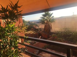 alquilaencanarias El Medano Sotavento, Great Terrace and beach - 9