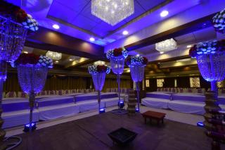 Hotel Platinum Residency - Ahmedabad - 1