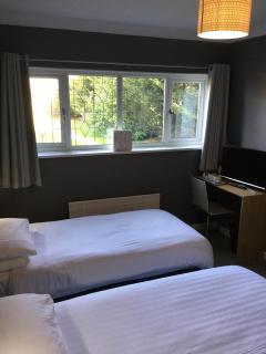 Haymills Guesthouse - 3