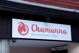Chamanna Bed & Breakfast - 7