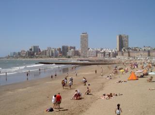 Departamento completo centro frente a la playa y Casino central 2 amb luminosos - Mar del Plata - 0