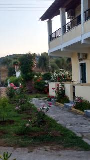 Rose Garden Rooms - Moraitika - 4