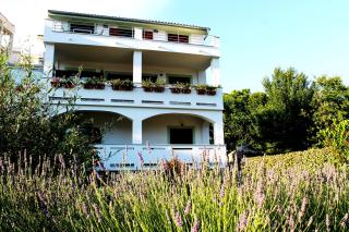 Apartments Frgacic - Baška - 0