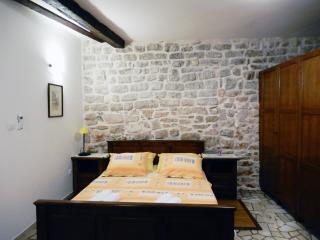 Apartment Primorac - Stari Grad - 5