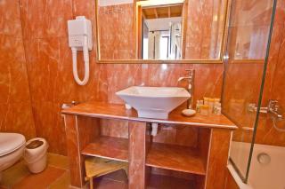 Camelot Traditional & Classic Hotel - Città di Rodi - 7