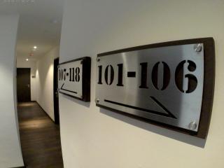 K Boutique Hotel - 8