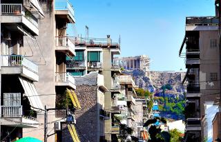 Urban Art Experience with Acropolis View - 0