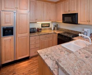 3BR Residence with Cozy Fire Place - Lodge at Vail - 6