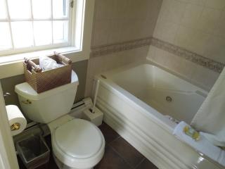 Admiral Farragut Inn - 6